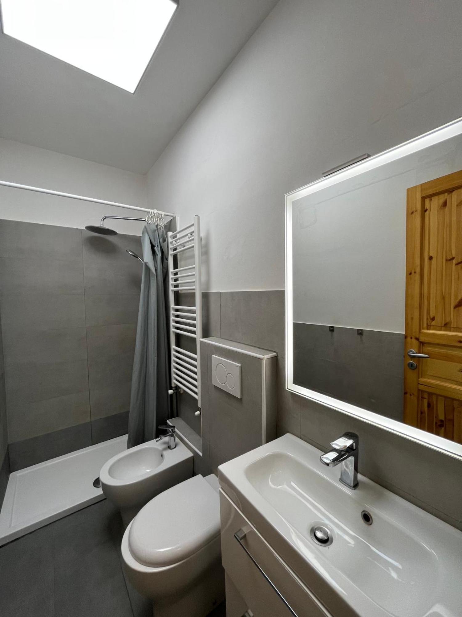 Grattacielo Rooms Торино Екстериор снимка
