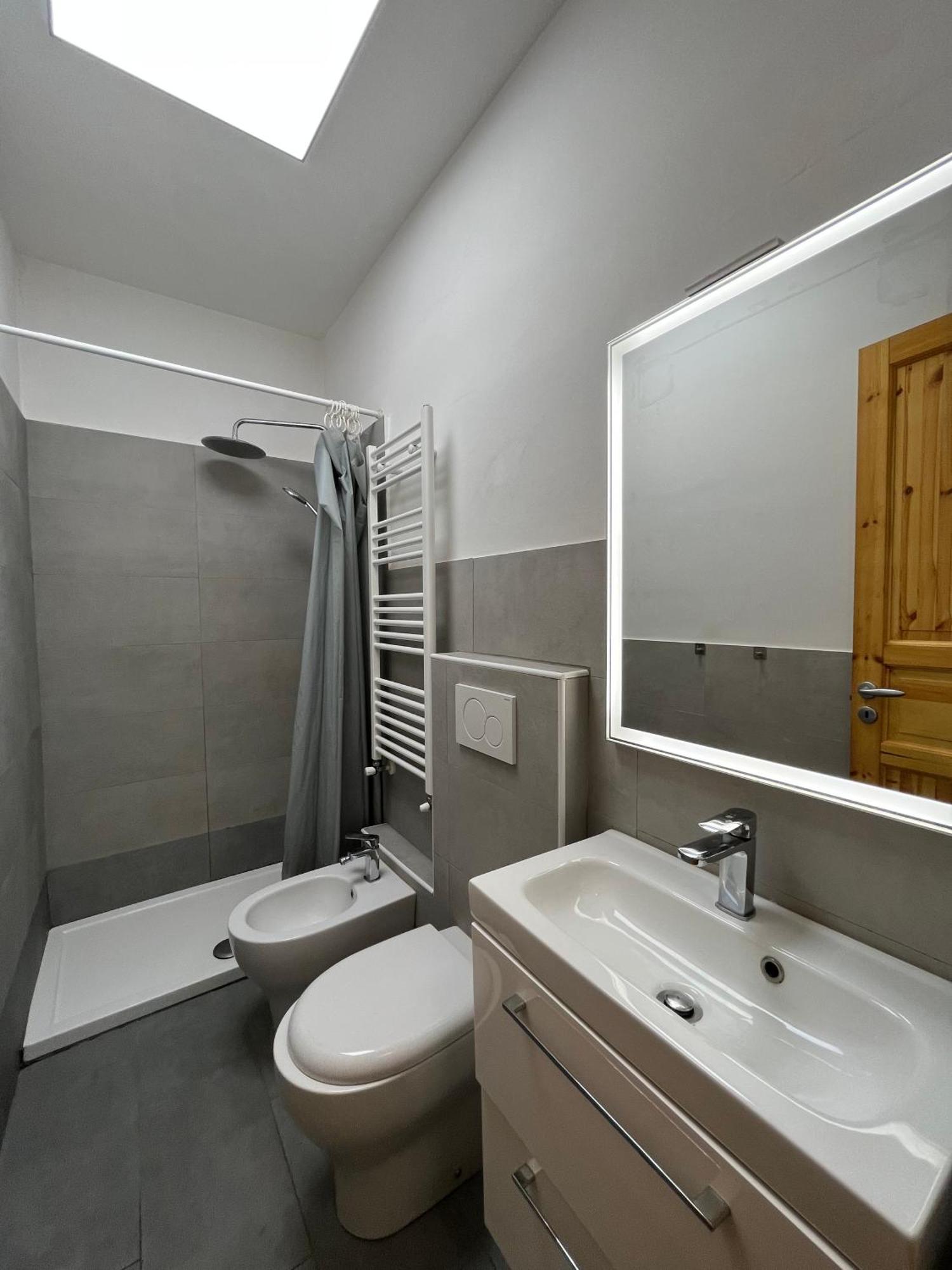 Grattacielo Rooms Торино Екстериор снимка
