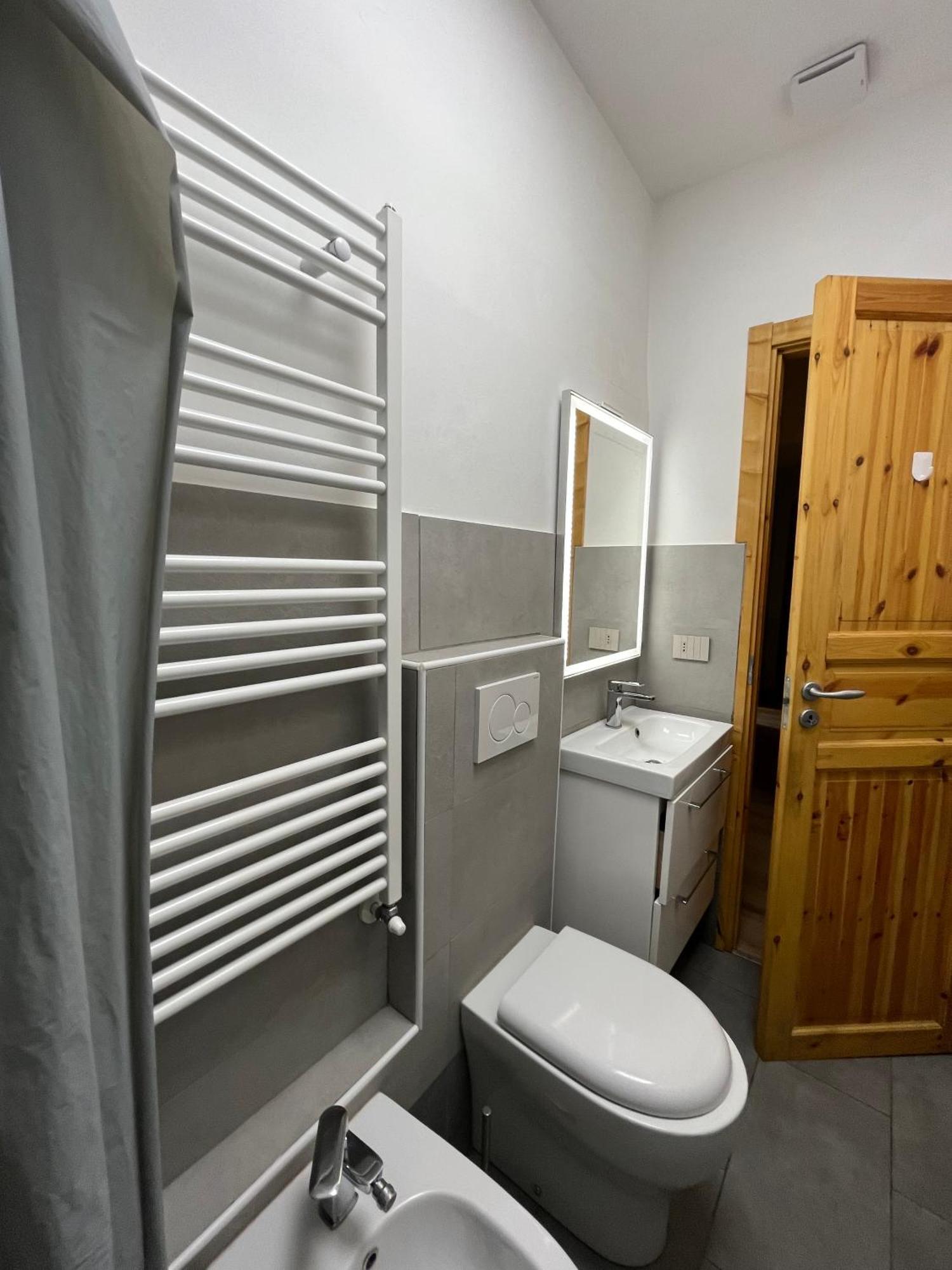 Grattacielo Rooms Торино Екстериор снимка